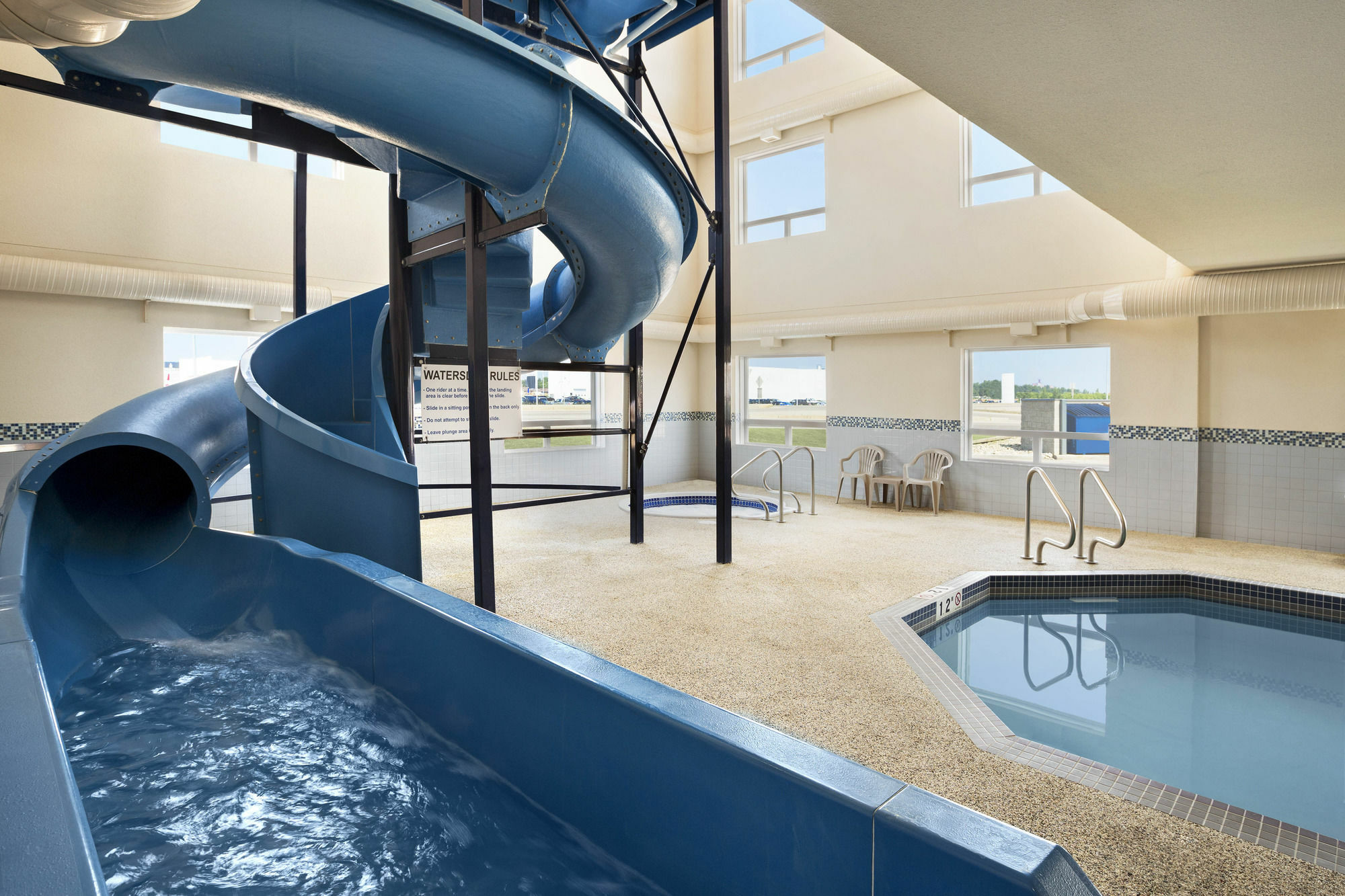 Days Inn & Suites By Wyndham Yorkton Bagian luar foto