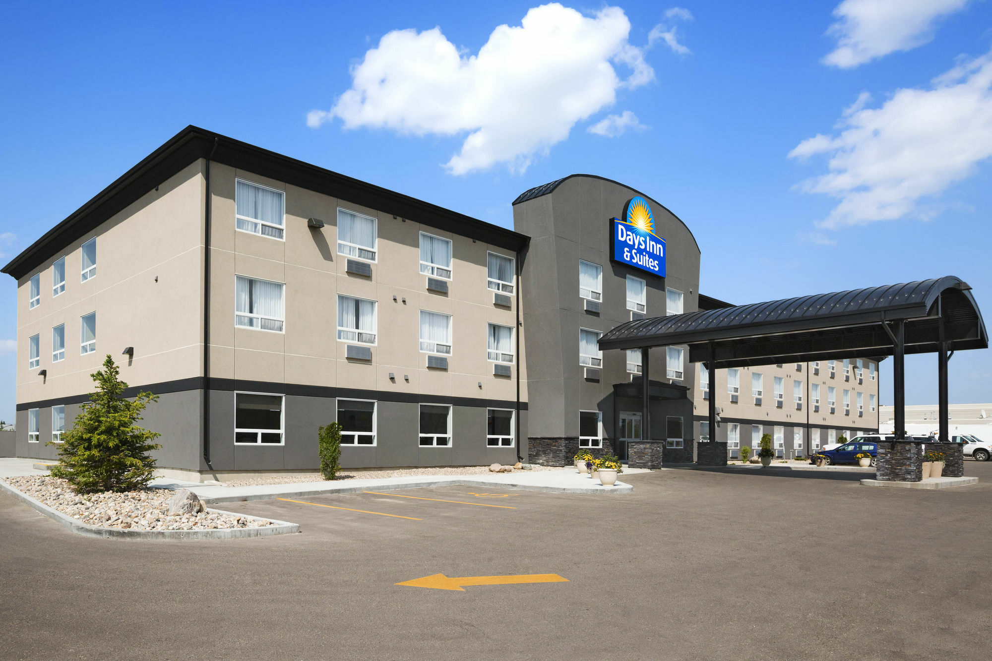 Days Inn & Suites By Wyndham Yorkton Bagian luar foto