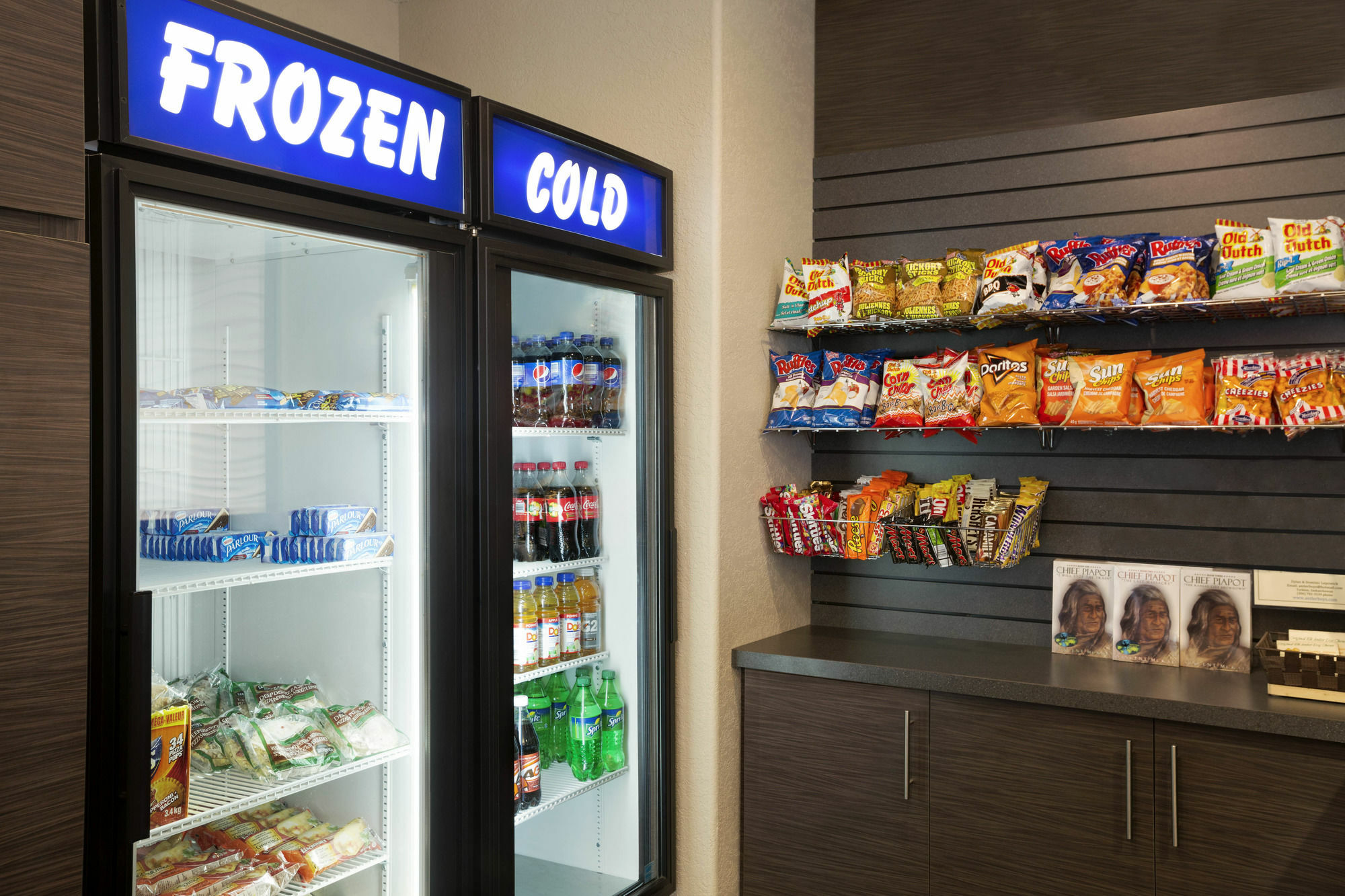 Days Inn & Suites By Wyndham Yorkton Bagian luar foto